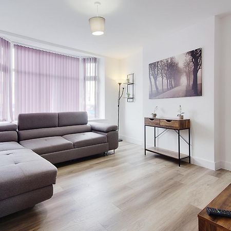 Wimbourne Road Apartment 2 บอร์นมัธ ภายนอก รูปภาพ