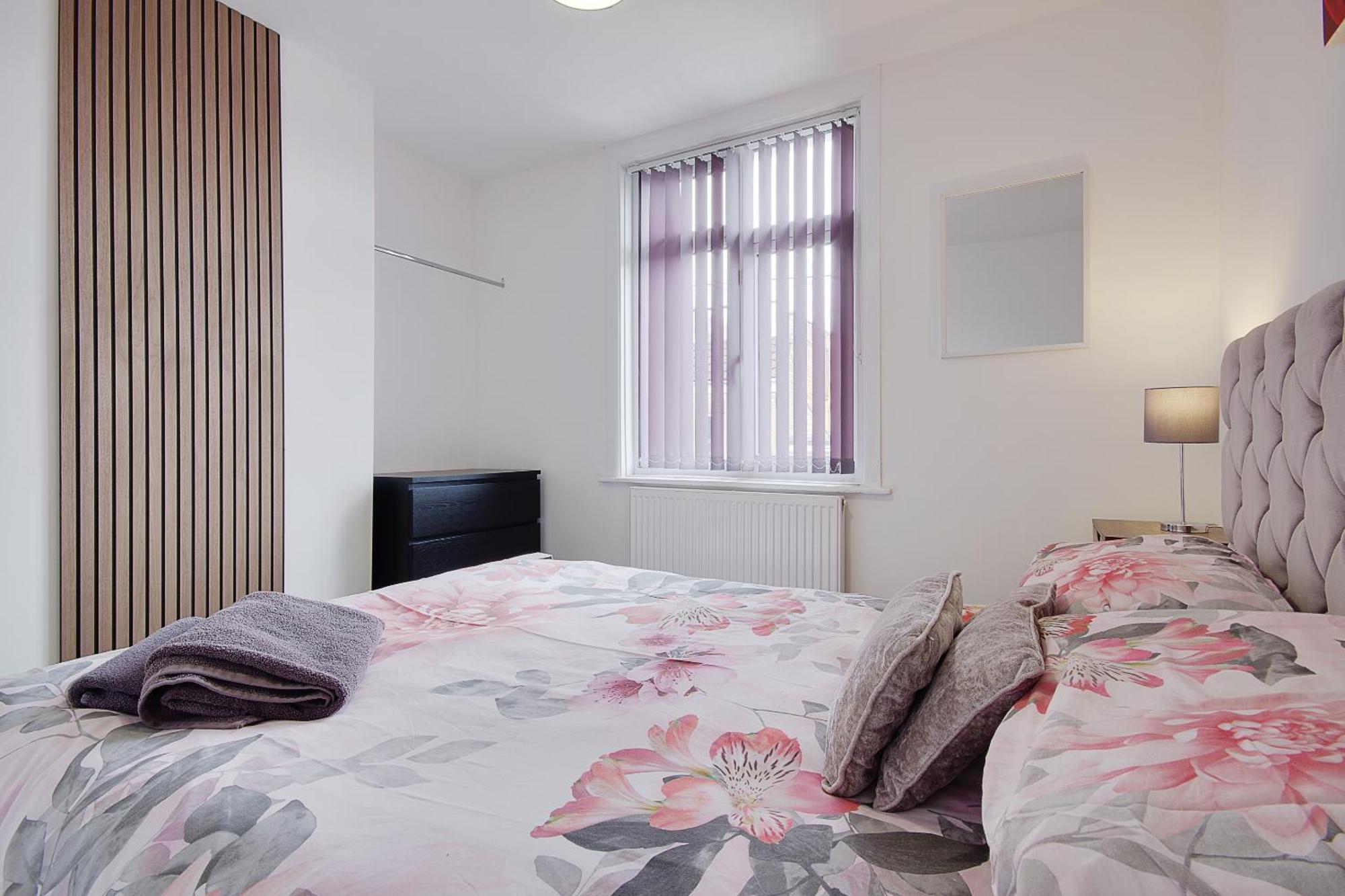 Wimbourne Road Apartment 2 บอร์นมัธ ภายนอก รูปภาพ