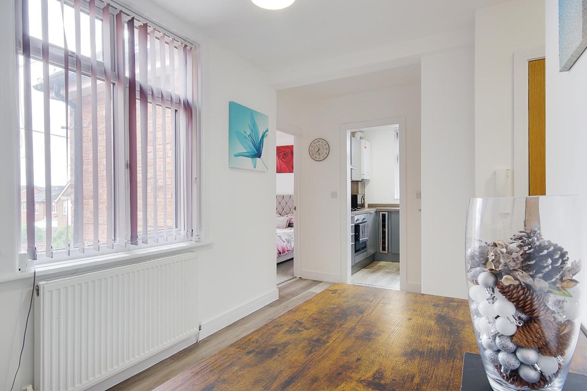 Wimbourne Road Apartment 2 บอร์นมัธ ภายนอก รูปภาพ